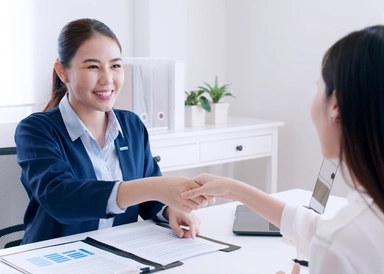 1. Khách hàng là trung tâm